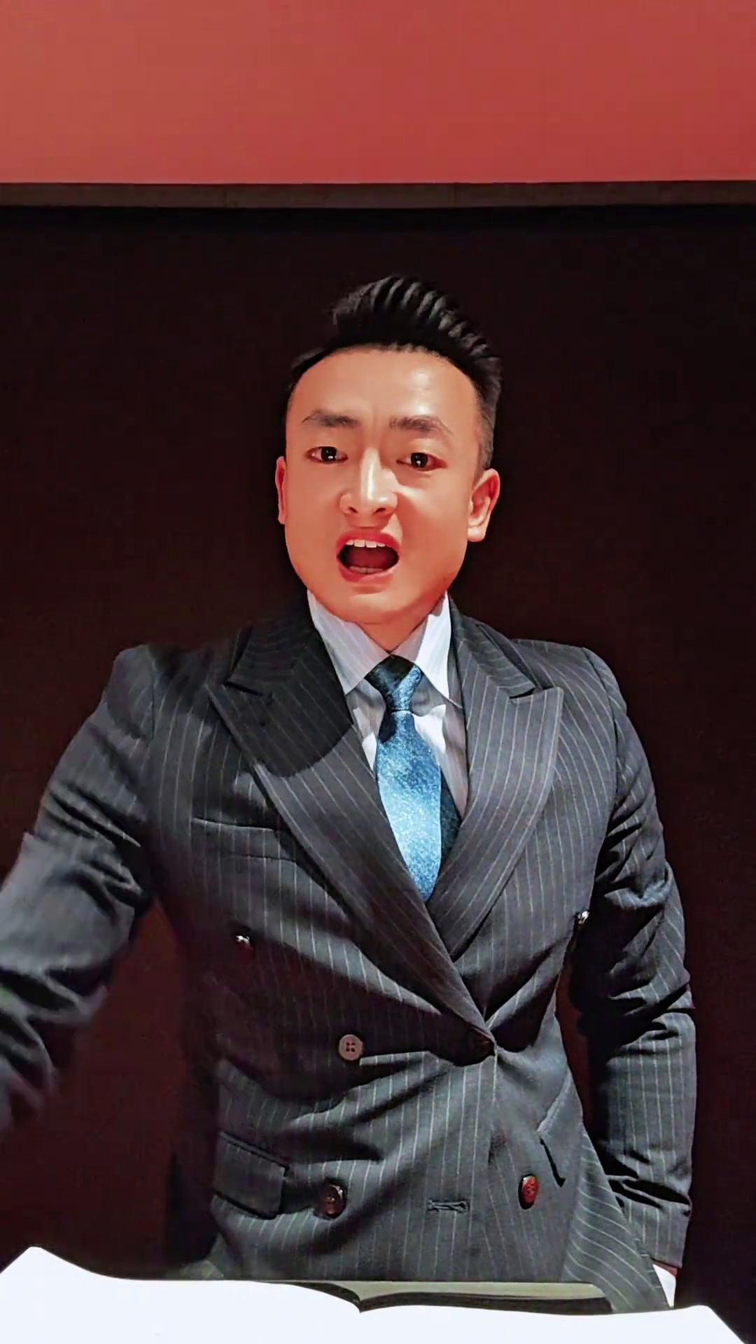 包含Karsa巅峰对决，Faker与50激战勇士分钟，出色防守胜负难料！的词条